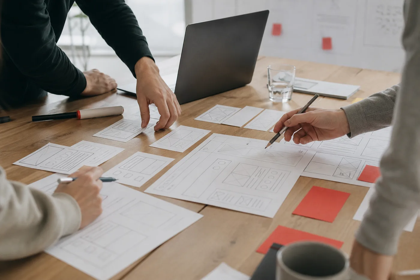 Gemeinsame Planung einer Softwareanwendung mit Prozesskarten und Wireframes